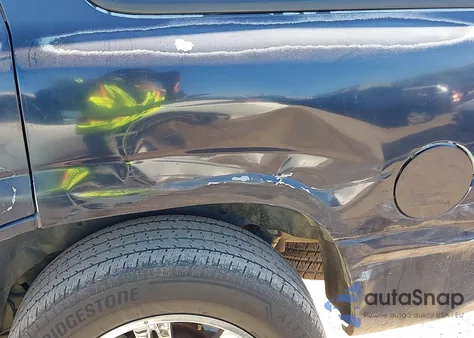 2004 Chevrolet Tahoe Ls from USA, damaged, VIN 1GNEC13V74J332728